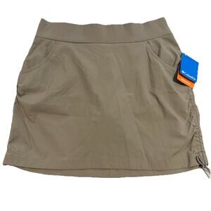 Columbia Skort Women’s Size M Beige Omni Shield Hiking/ Golf/ Casual-Side Ties